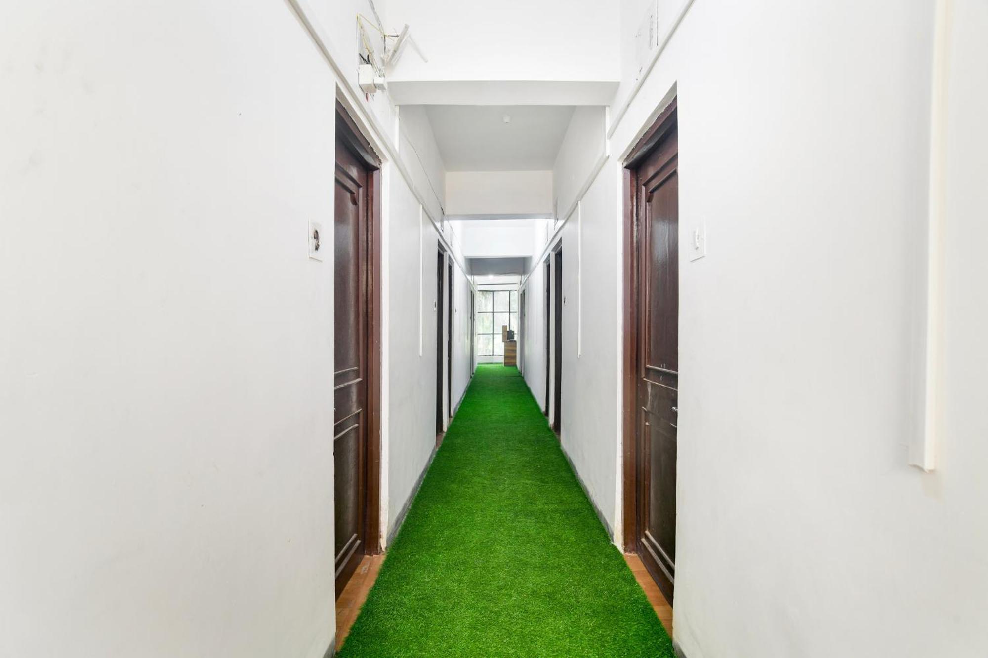 Oyo Flagship Hotel Shree United Indaur Kültér fotó