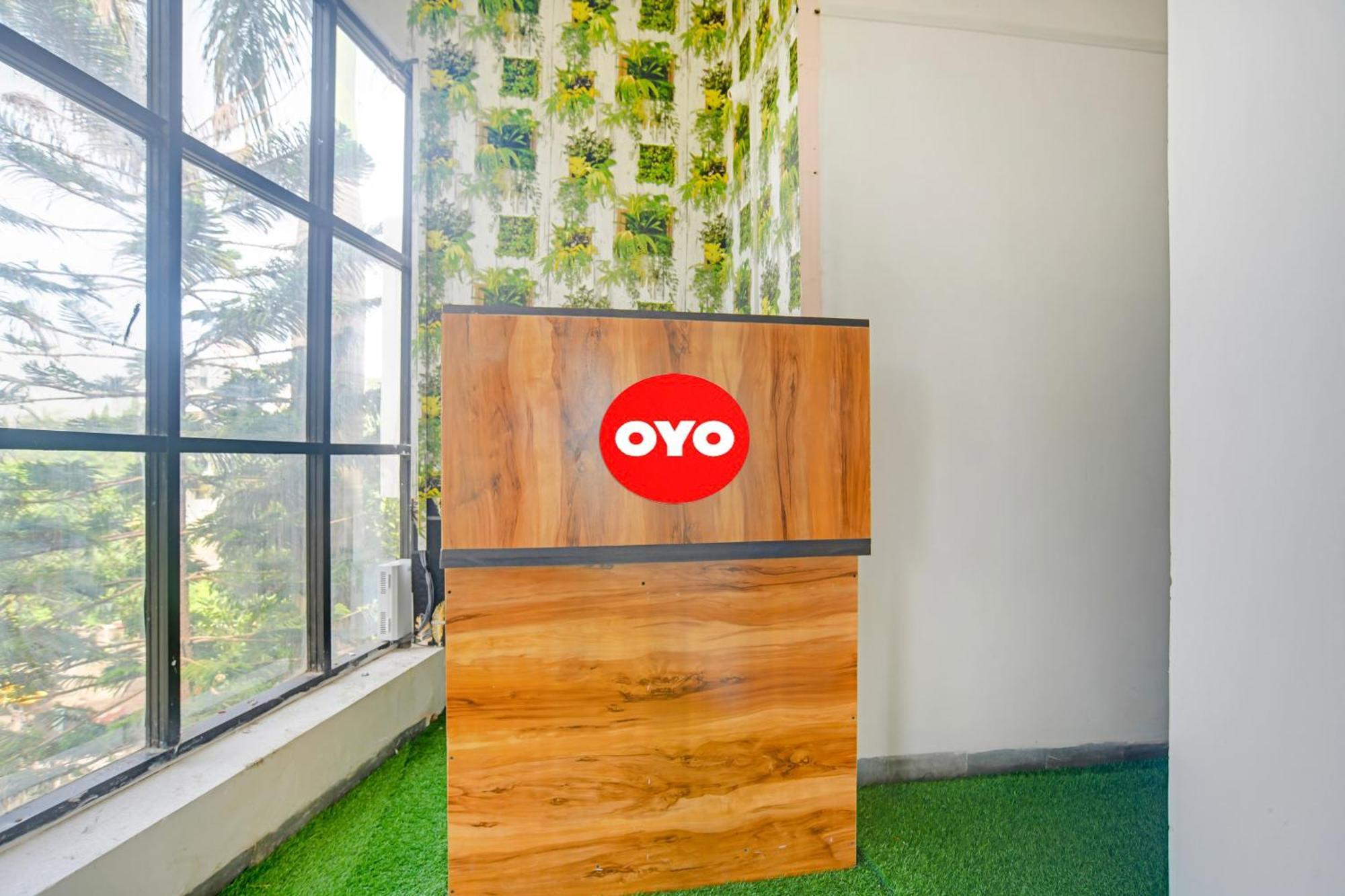 Oyo Flagship Hotel Shree United Indaur Kültér fotó