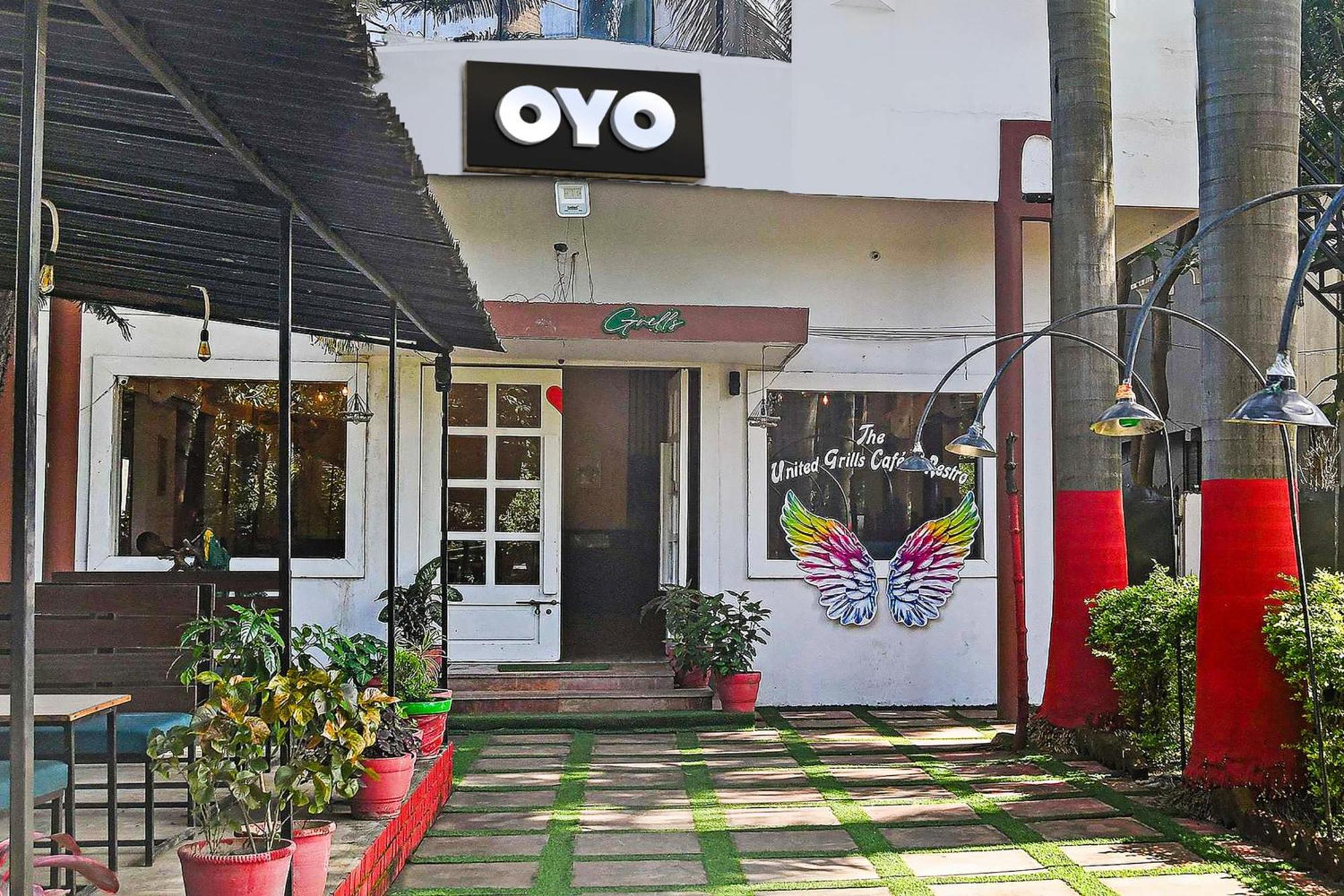 Oyo Flagship Hotel Shree United Indaur Kültér fotó